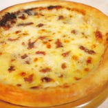 ブルーチーズandアンチョビのピザ