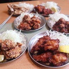 【名物】色々楽しむ鶏のから揚げ