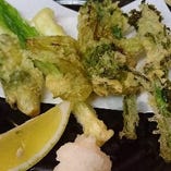 【2】「春野菜の天ぷら」「生とり貝酢味噌和え」など...春の味覚の一品料理いろいろ