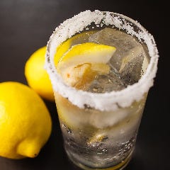 活鮨 魚發（はつ） 神戸三宮_★平日限定★『飲み放題プラン』宴会に欠かせない生ビールをはじめ種類豊富なラインナップ！ 2,200円