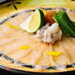 活鮨 魚發（はつ） 神戸三宮_夏は鱧、冬はフグなど四季折々の味覚をご堪能いただけます