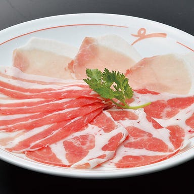 遊食豚彩 いちにいさん アミュプラザ鹿児島店_黒豚しゃぶ肉盛り合わせ