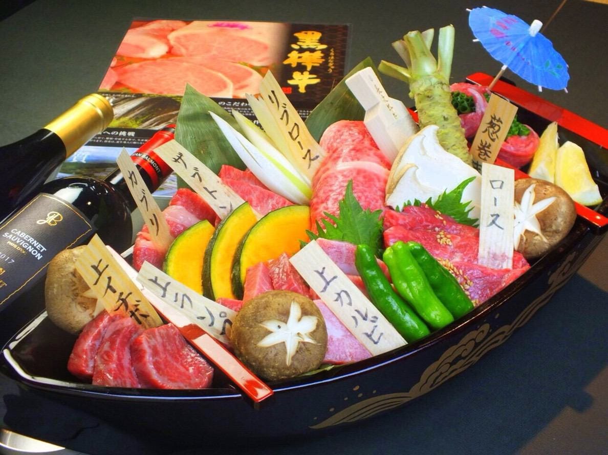 贅沢の極み 超豪華 黒毛和牛肉舟盛りコース90分飲み放題付き7000円 6500円の詳細 ヤキニク ワイン Calvino カルビーノ 浜松 浜松駅周辺 居酒屋 ぐるなび