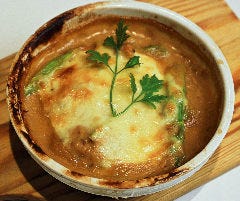 サーモンと牡蠣の味噌バターグラタン