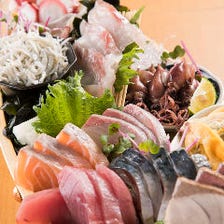 刺身炭焼き…魚介は素材自慢の一品