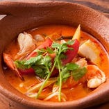 タイの定番スープ、トムヤムクンも自慢！お得なコースで味わってください☆