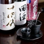 バリエーション豊富な日本酒と焼酎を気軽に飲み比べ♪