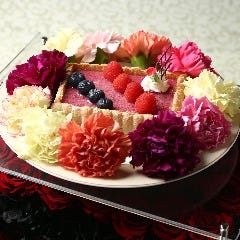 モナリザ特製デザートでお祝い