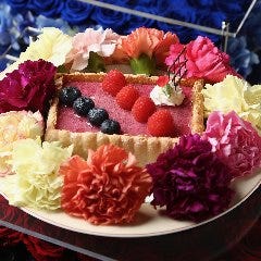 モナリザ特製デザートでお祝い