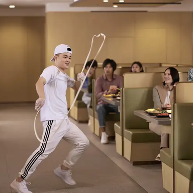 海底撈火鍋 海浜幕張店_変面ショー&カンフー麺のパフォーマンスは必見!!