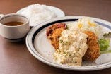鶏ムネ肉のカツレツ　～たっぷりタルタルソース～