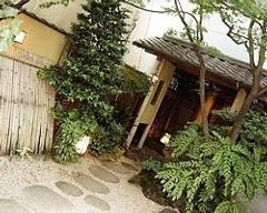 入新井愛知家