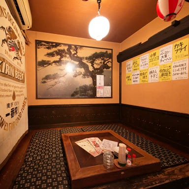 【宴会個室完備】全品330円均一 楽食屋 マル安 千葉駅店 店内の画像
