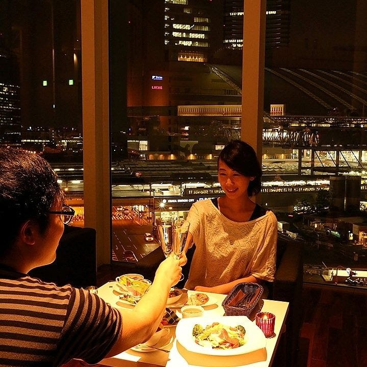 梅田 夜景 グランカフェ大阪 梅田 大阪駅 イタリアン イタリア料理 の予約 コース一覧 ぐるなび