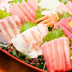 築地直送の鮮魚は日本酒のお供としても最高◎
