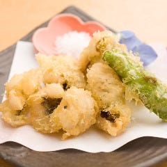 ふわふわサックサク!骨切りの技が光る一品です。