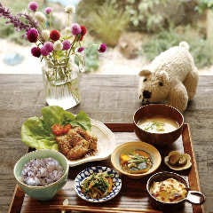 カフェ・ポラリス 