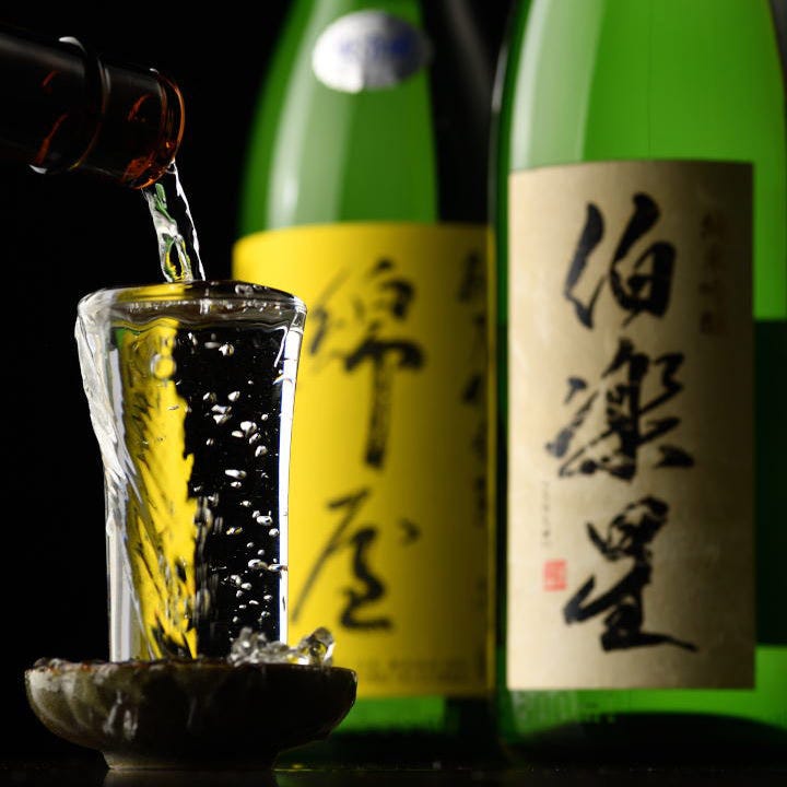 厳選された日本酒は宮城の地酒が中心