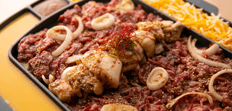 手巻き焼肉 金の牛 三宮本店