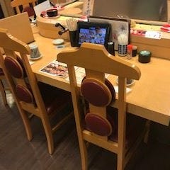 本格グルメ系回転寿司 海都 徳力店 店内の画像