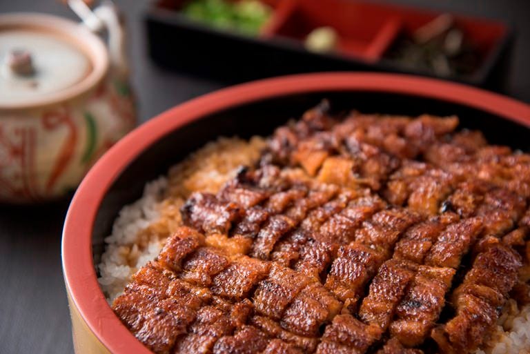 炭焼鰻ひつまぶし うお茂・熱々天丼 天仁屋