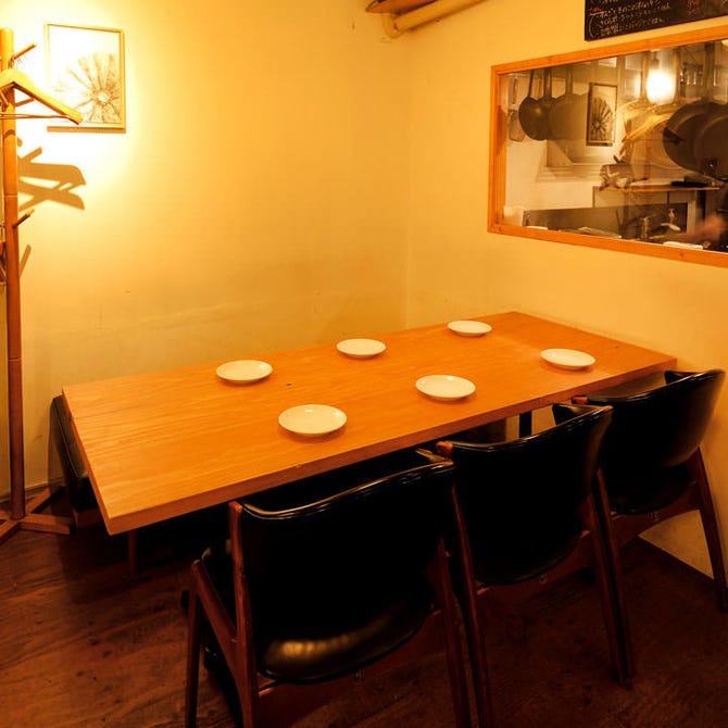 ラジカフェ アパートメント 四日市 居酒屋 ぐるなび