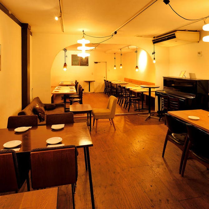 ラジカフェ アパートメント 四日市 居酒屋 ぐるなび
