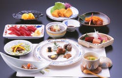 日本料理 豊魚亭