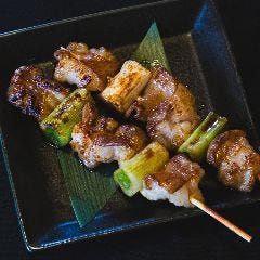 ぷるぷる牛ホルモン串　1本