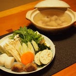 〈とり焼処 飲み放題付〉とり水だき鍋付き【日本橋コース】