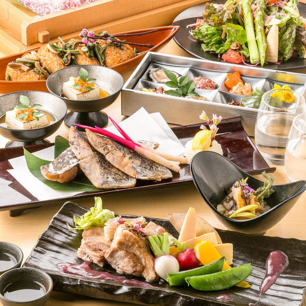 八海山公認 個室居酒屋 越後酒房 八海山 広島駅前店 メニュー 旬のご宴会コース ぐるなび