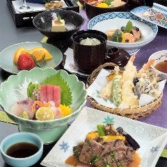 ご法要会席『桔梗』全8品 まごころを込めた料理と空間