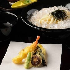 特選天ざるおうどん
海老天ぷら、旬野菜色々