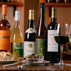 ワインはナチュラル＆イタリアなど種類豊富に