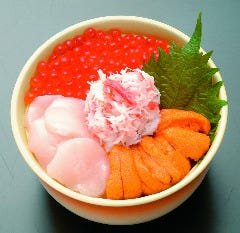 函館朝市 栄屋 よさこい食堂 函館 海鮮丼 ぐるなび