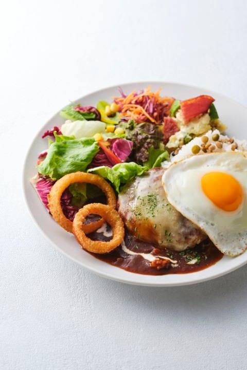 ベビーフェイスプラネッツ 北神戸店 夜はお酒も飲めるカフェ