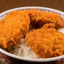新潟のB級グルメ『タレカツ丼』