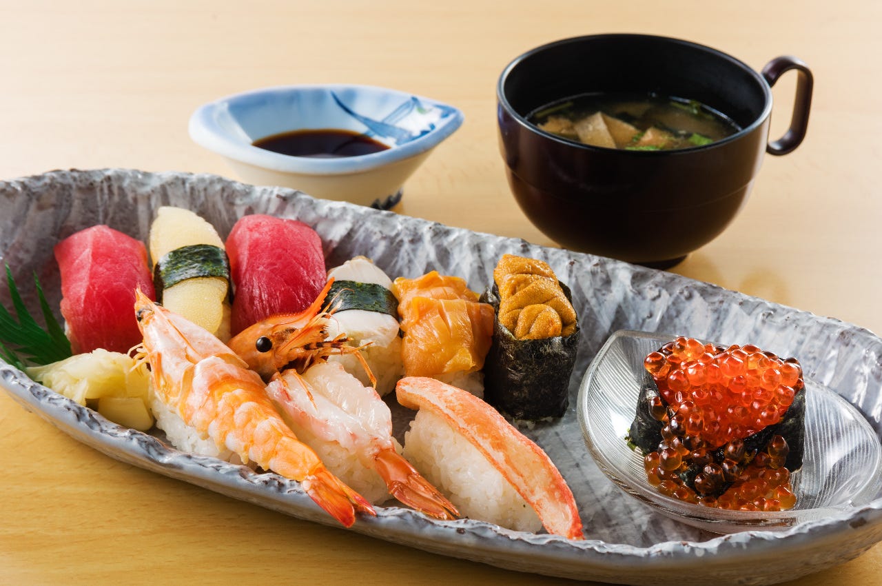 レストラン 四季亭