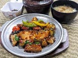 鮭と野菜の黒酢あんかけ定食