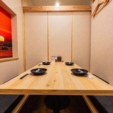 黒豚しゃぶしゃぶと溶岩焼き 個室居酒屋 くろ屋 鹿児島中央駅店_4名様個室