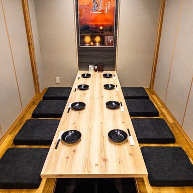 黒豚しゃぶしゃぶと溶岩焼き 個室居酒屋 くろ屋 鹿児島中央駅店_6~8名様個室