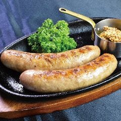 シーフードレストラン メヒコ 有明店_肉メニューもあるんです！
写真の「習志野ソーセージ」は下味がしっかりついており濃厚な味わい、サイズも大きく食べ応えがあります。1本から注文承ります。