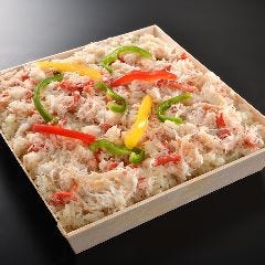 シーフードレストラン メヒコ 有明店_&larr;お持ち帰りのカニピラフ折詰には、『殻付き』と『むき身』が選べます。
メヒコのカニピラフをそのままの味でご家庭でも！