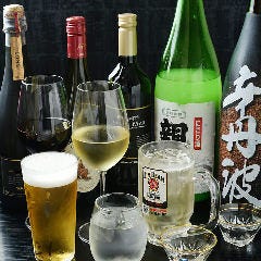 1階限定♪日本酒8種＆ワイン5種を楽しめるSP飲み放題プランあり