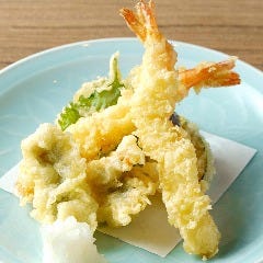 和彩旬彩 うおまん 尼崎キューズモール店_季節の天婦羅盛り合わせ