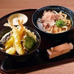和彩旬彩 うおまん 尼崎キューズモール店_【お出汁にこだわった】天丼とミニうどん定食