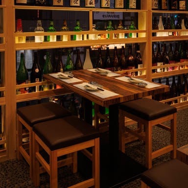 完全個室居酒屋 鮮魚と日本酒と炉端焼き 魚仙人 新橋店_【個室:3~4名様】少人数飲み会/カジュアルな接待/デートに使える完全個室