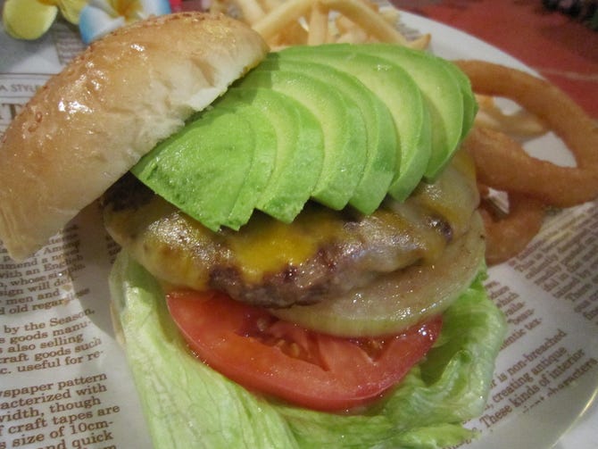 Burgershop H S バーガーショップエイチアンドエス 恩納村 読谷 北谷 カフェ ぐるなび