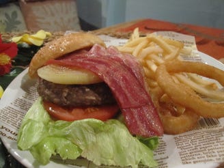 Burgershop H S メニュー ハンバーガー ぐるなび