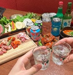 『全ドリンク飲み放題』は韓国焼酎ボトルまで飲み放題★